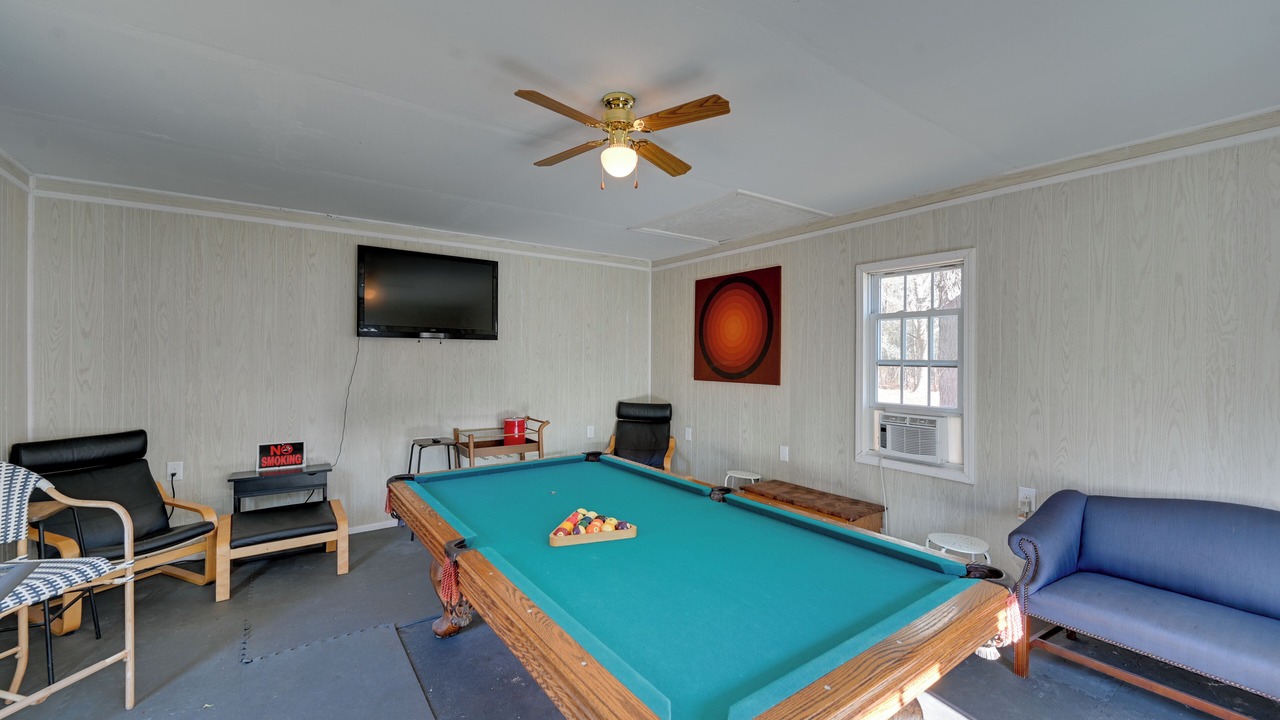 Photo of Bedroom in Crisp