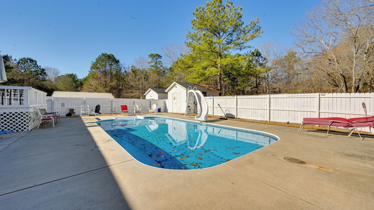 Photo of Outdoor in Crisp