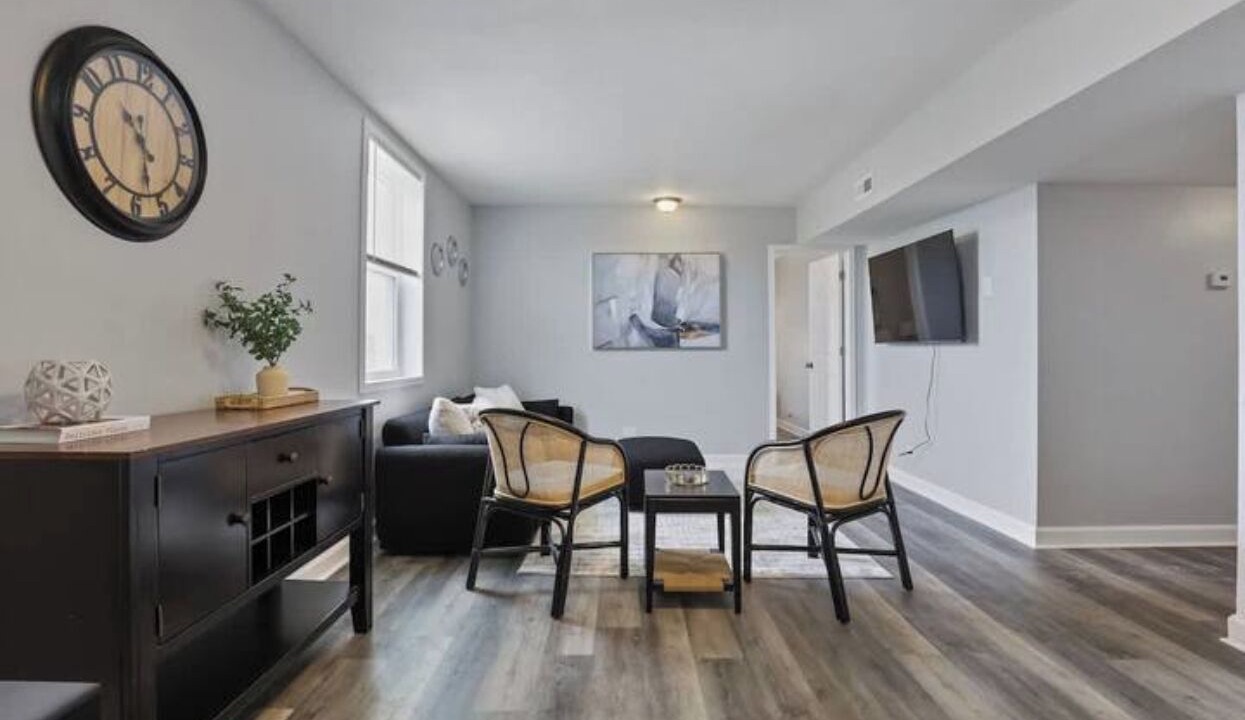 Photo of Livingroom in Oak Park