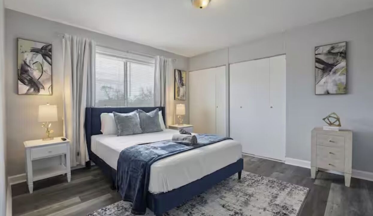 Photo of Bedroom in Oak Park