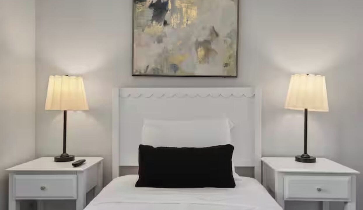 Photo of Bedroom in Oak Park