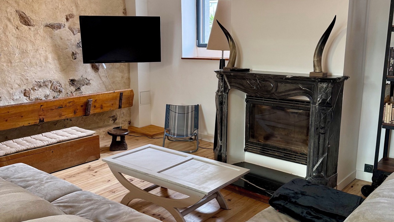 Photo of Livingroom in Grottes Caves