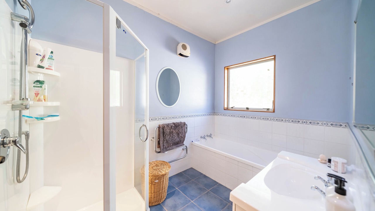 Photo of Bathroom in Tawa