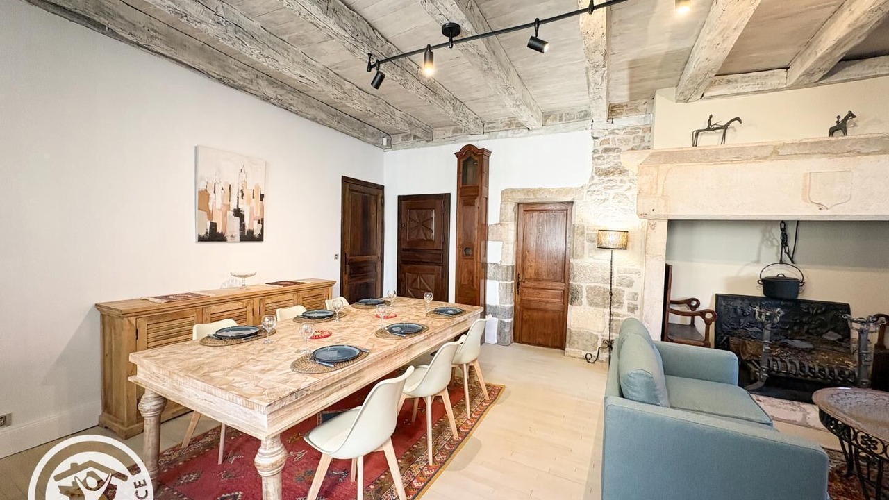 Photo of Others in Martel