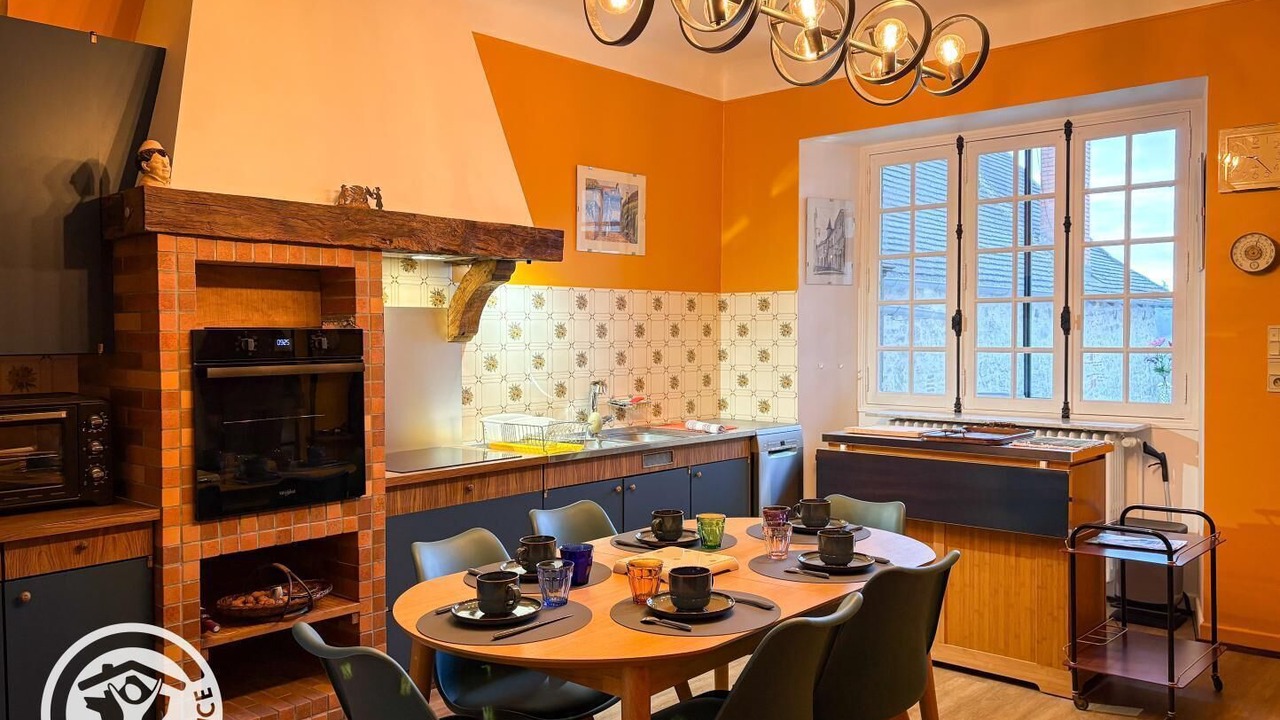 Photo of Others in Martel