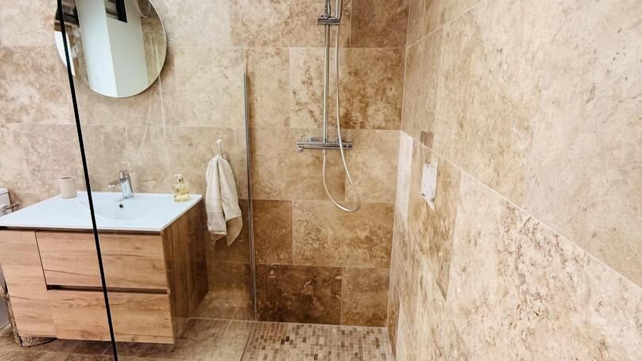 Photo of Bathroom in Saint-Paul-Flaugnac