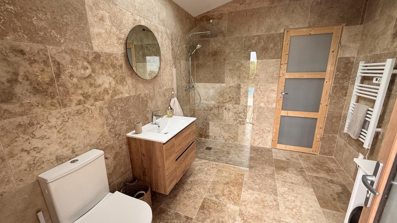 Photo of Bathroom in Saint-Paul-Flaugnac