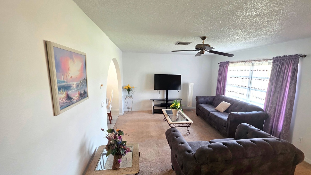 Photo of Livingroom in Warm Mineral Springs