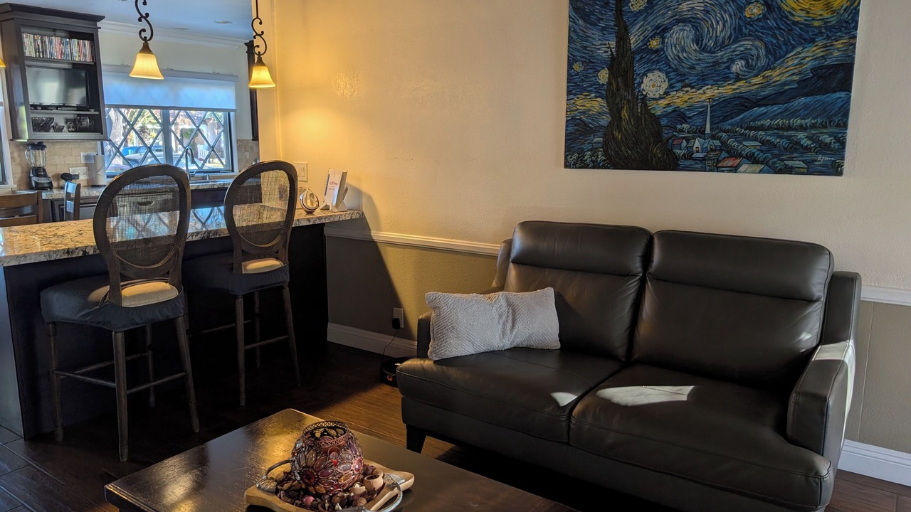 Photo of Livingroom in South Wrigley