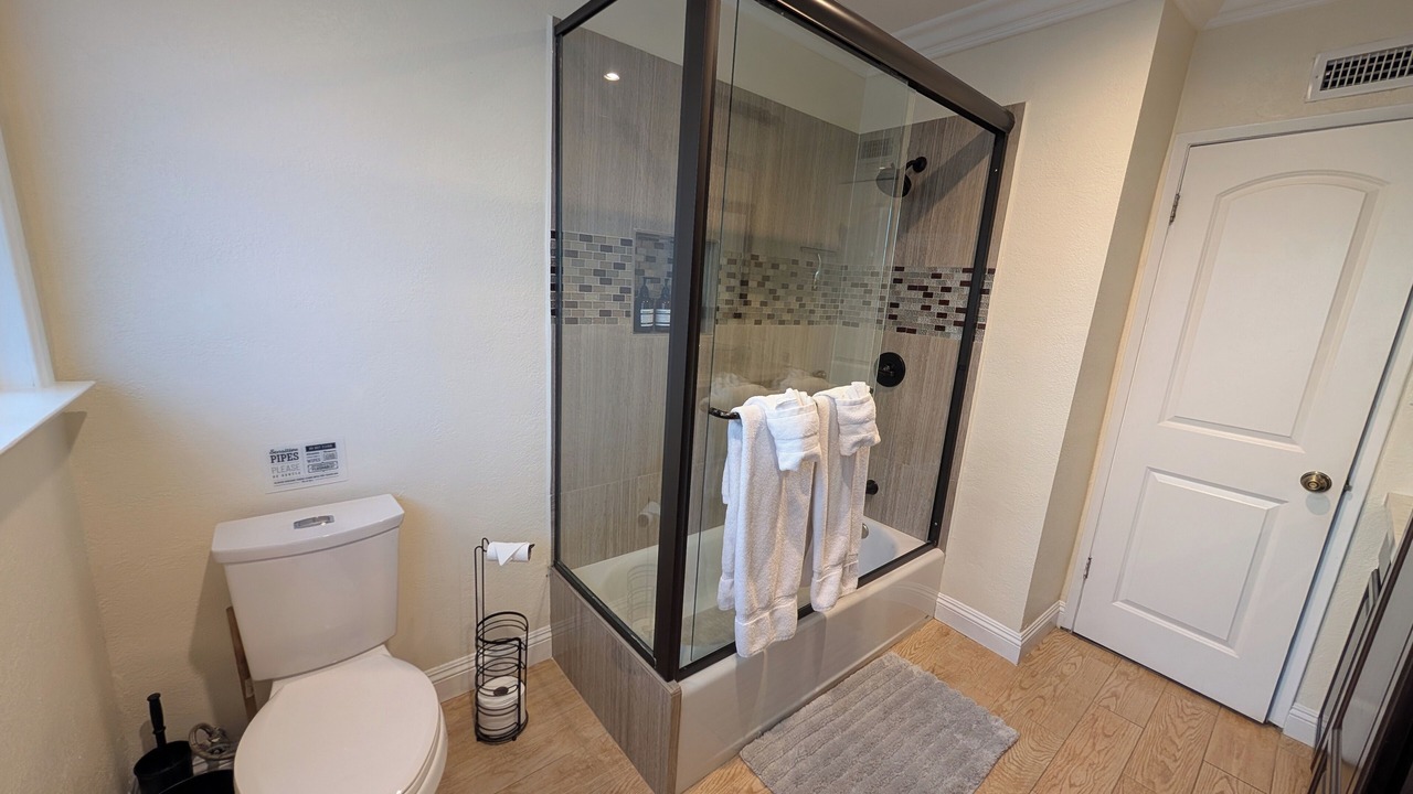 Photo of Bathroom in South Wrigley