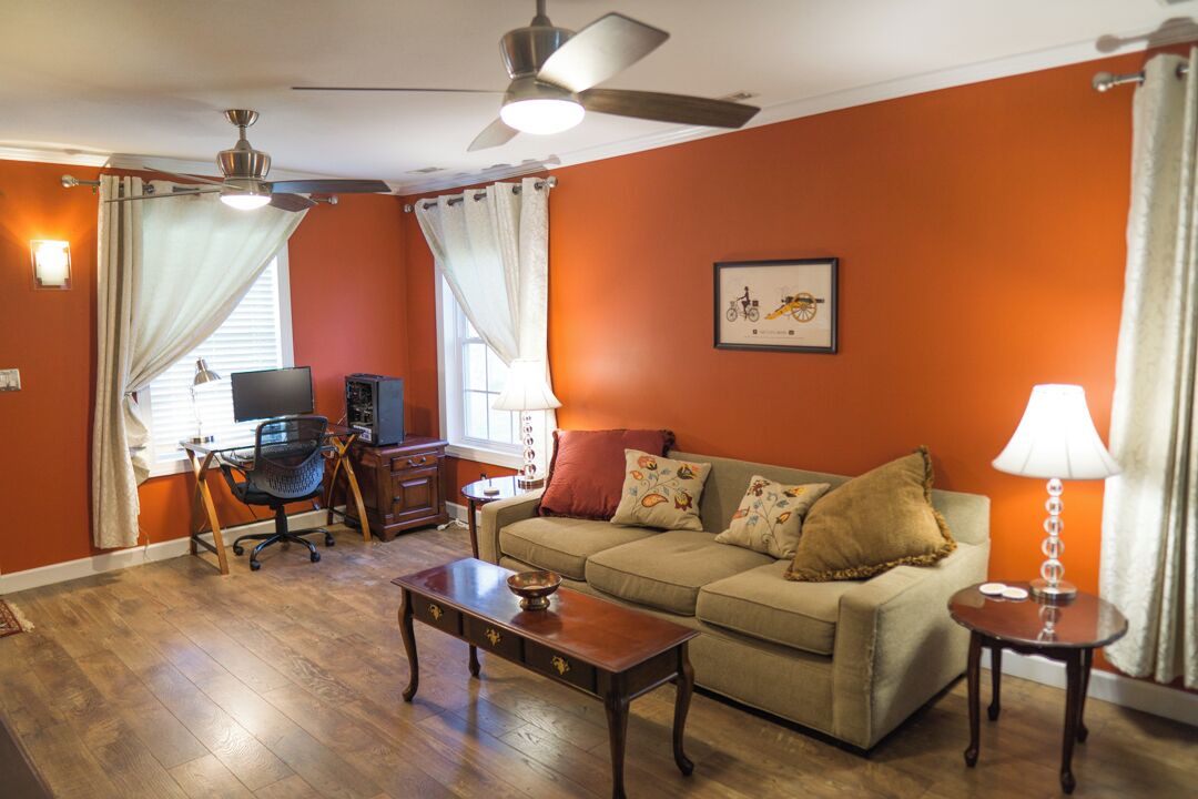Photo of Livingroom in Sweetwater