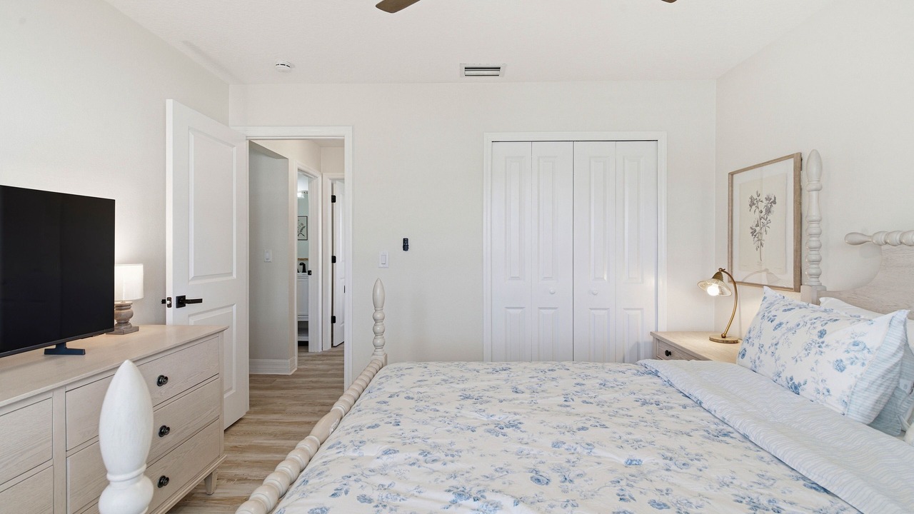 Photo of Bedroom in Apollo Beach