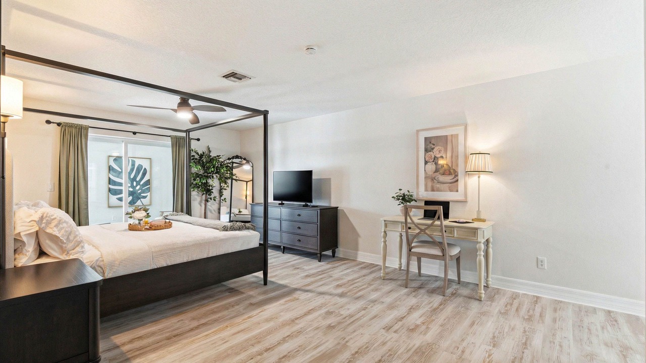Photo of Bedroom in Apollo Beach