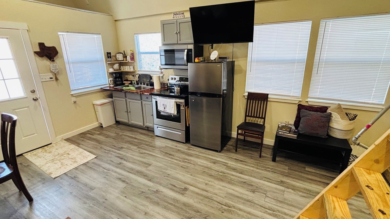 Photo of Kitchen in Redwood
