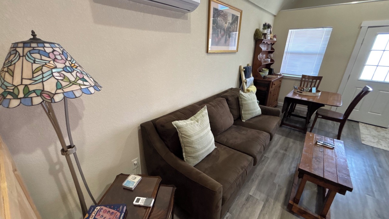 Photo of Livingroom in Redwood