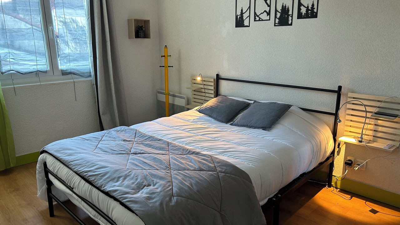 Photo of Bedroom in Luzenac