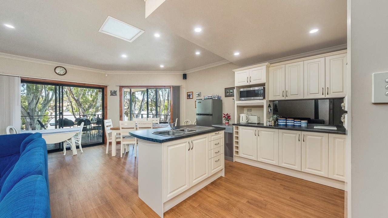 Photo of Others in Mannum