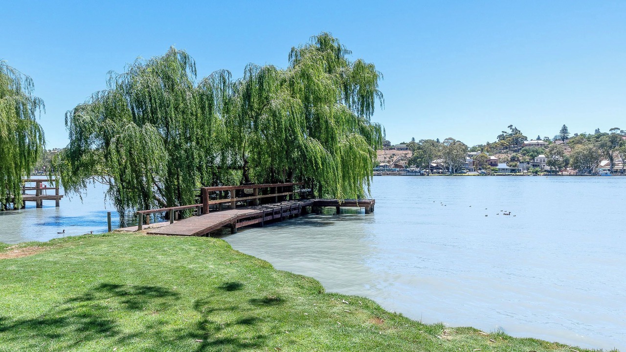 Photo of Others in Mannum