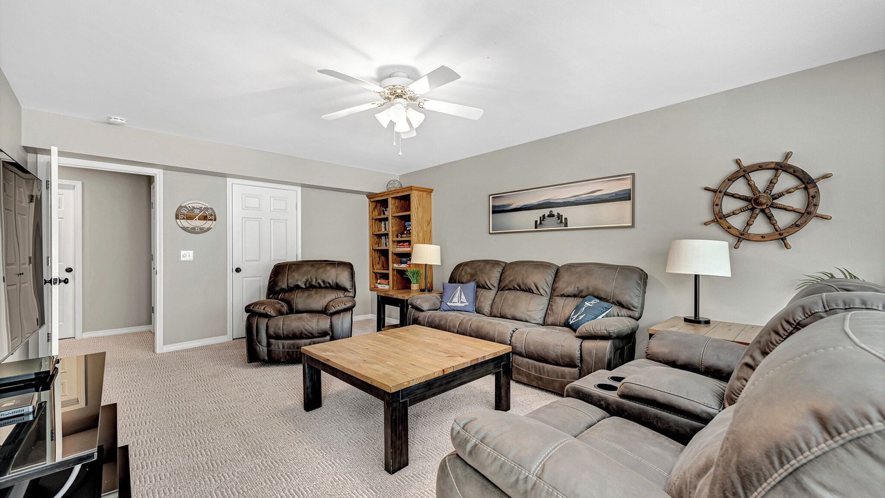 Photo of Livingroom in Lost Bridge Village