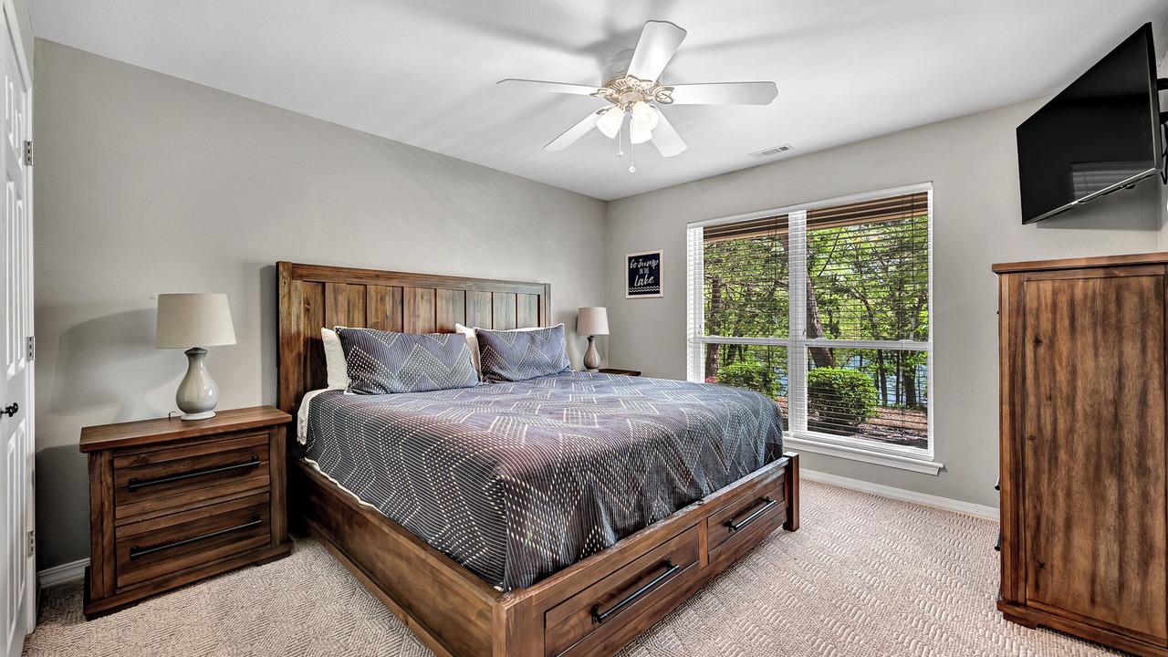 Photo of Bedroom in Lost Bridge Village