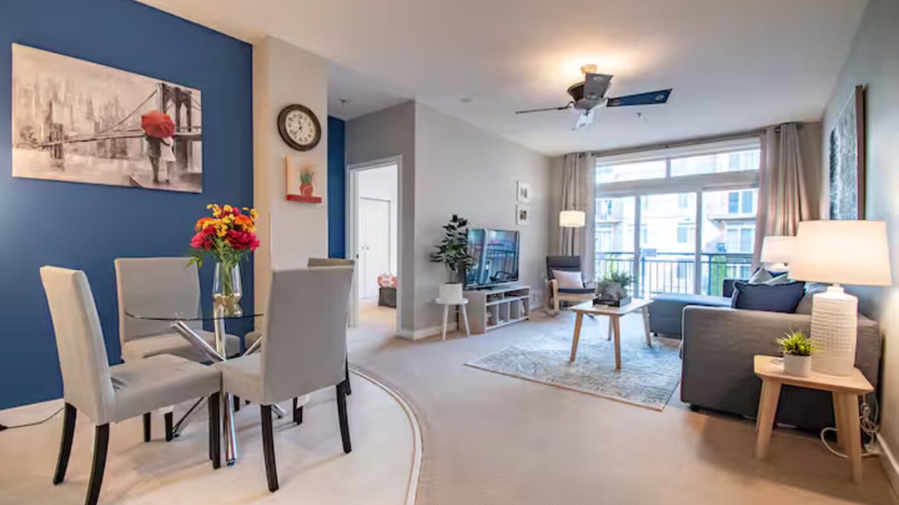 Photo of Livingroom in Belltown