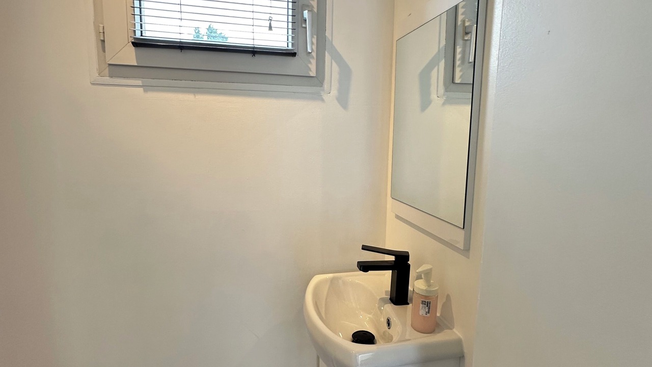 Photo of Bathroom in Saint-Denis