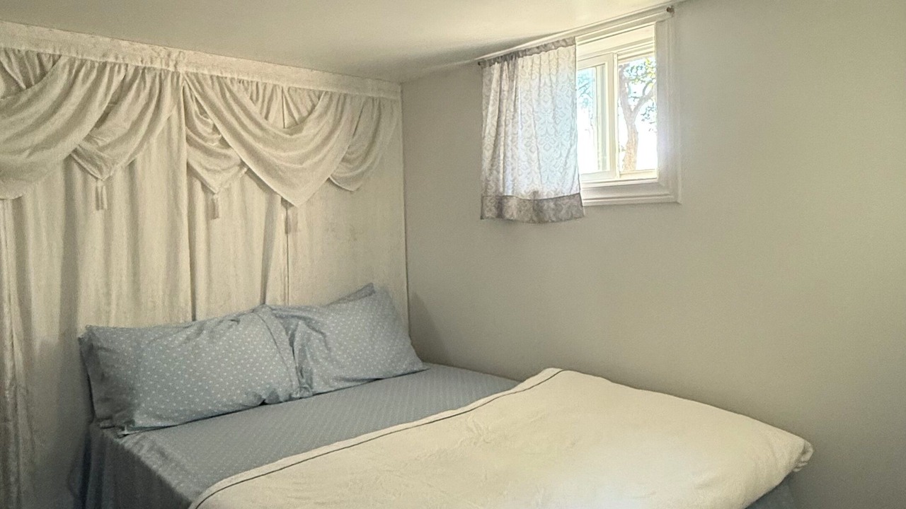 Photo of Bedroom in Northeast Mississauga