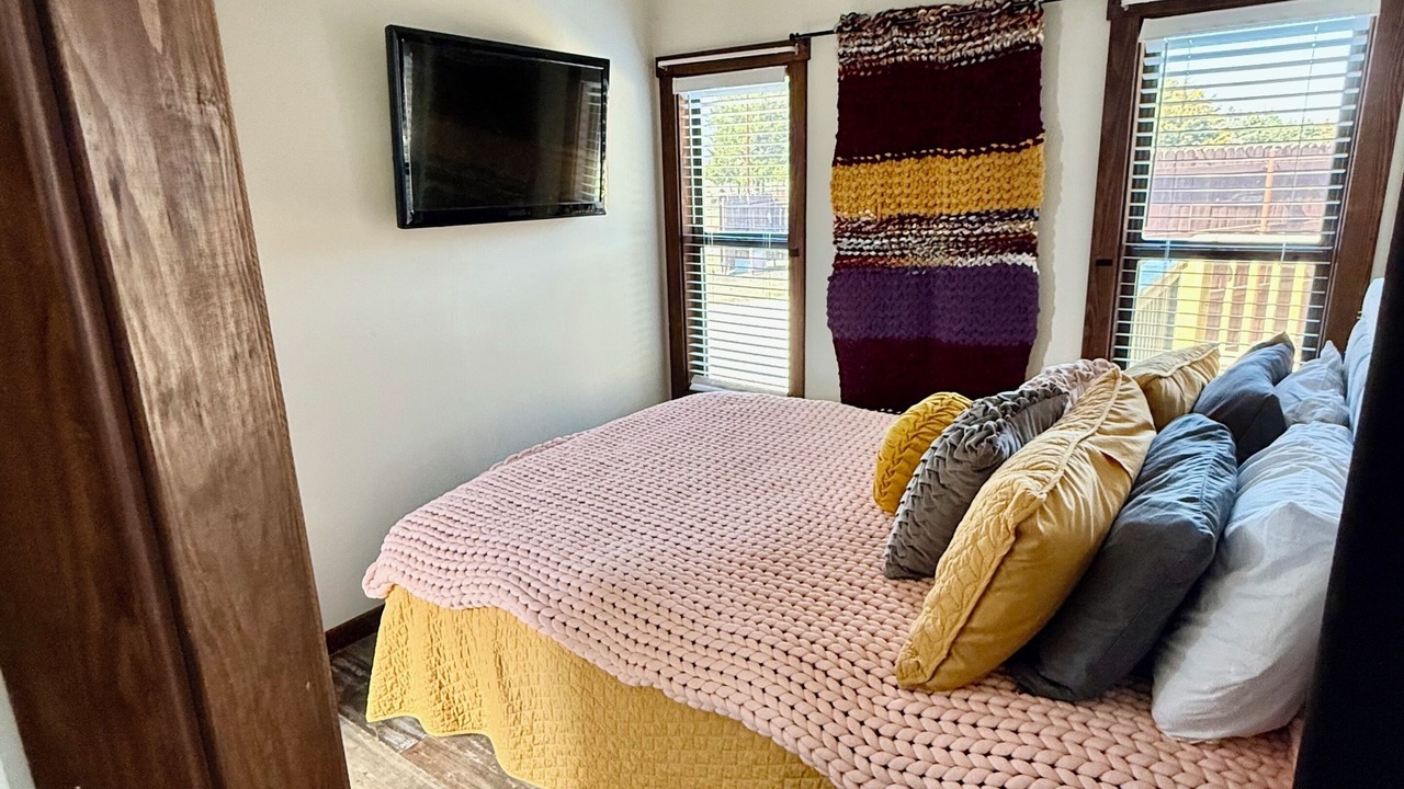 Photo of Bedroom in Farmersville
