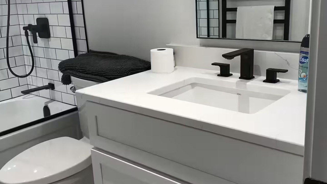 Photo of Bathroom in The Blue Mountains