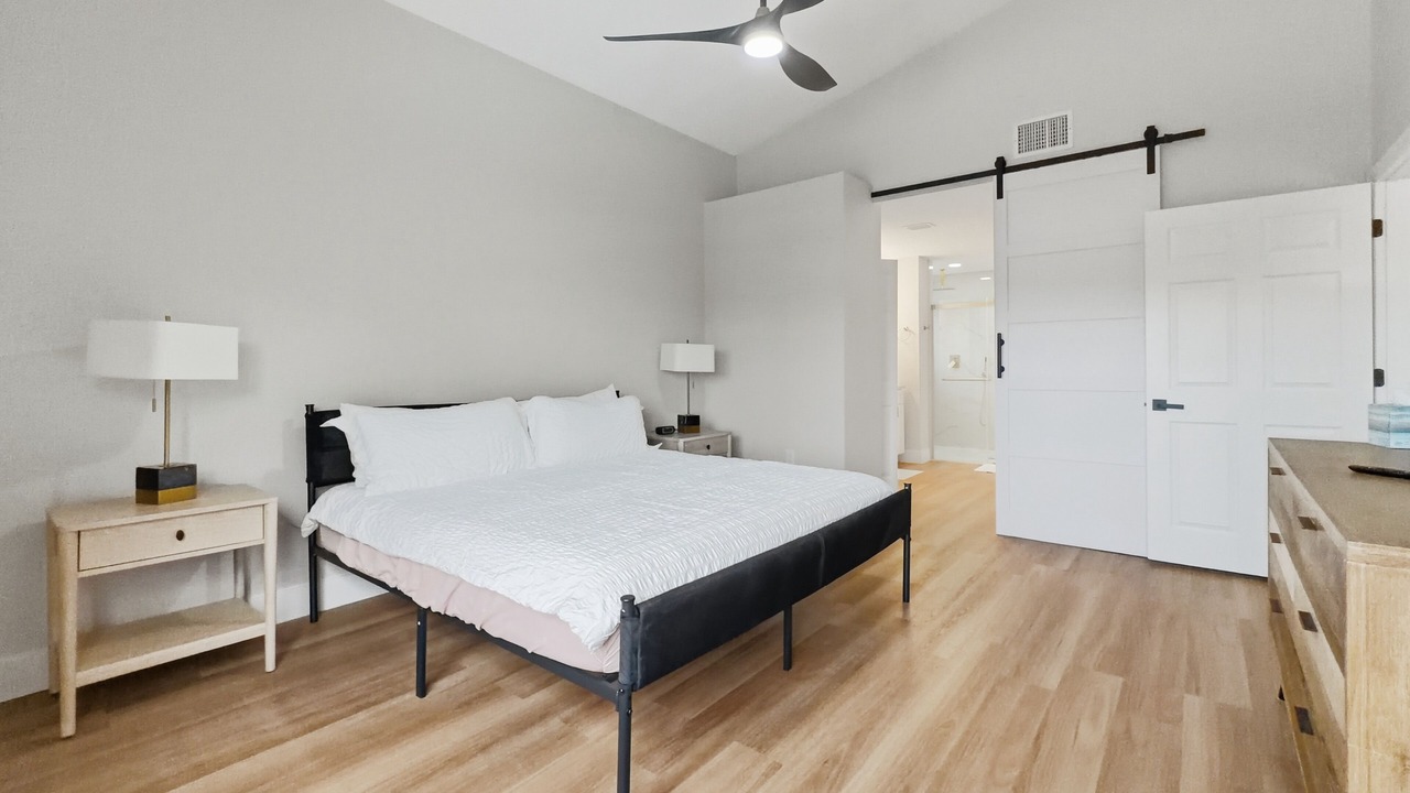 Photo of Bedroom in Morgan Point