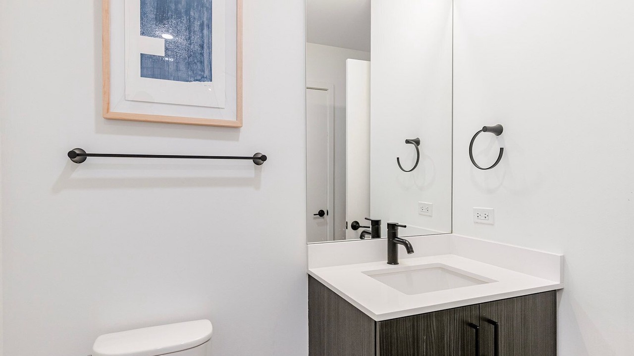 Photo of Bathroom in Near North Side