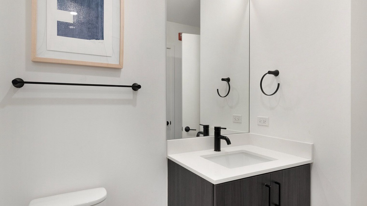Photo of Bathroom in Near North Side