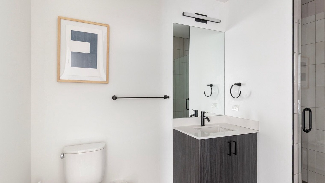 Photo of Bathroom in Near North Side