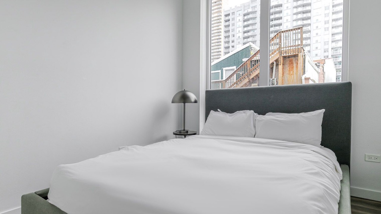 Photo of Bedroom in Near North Side