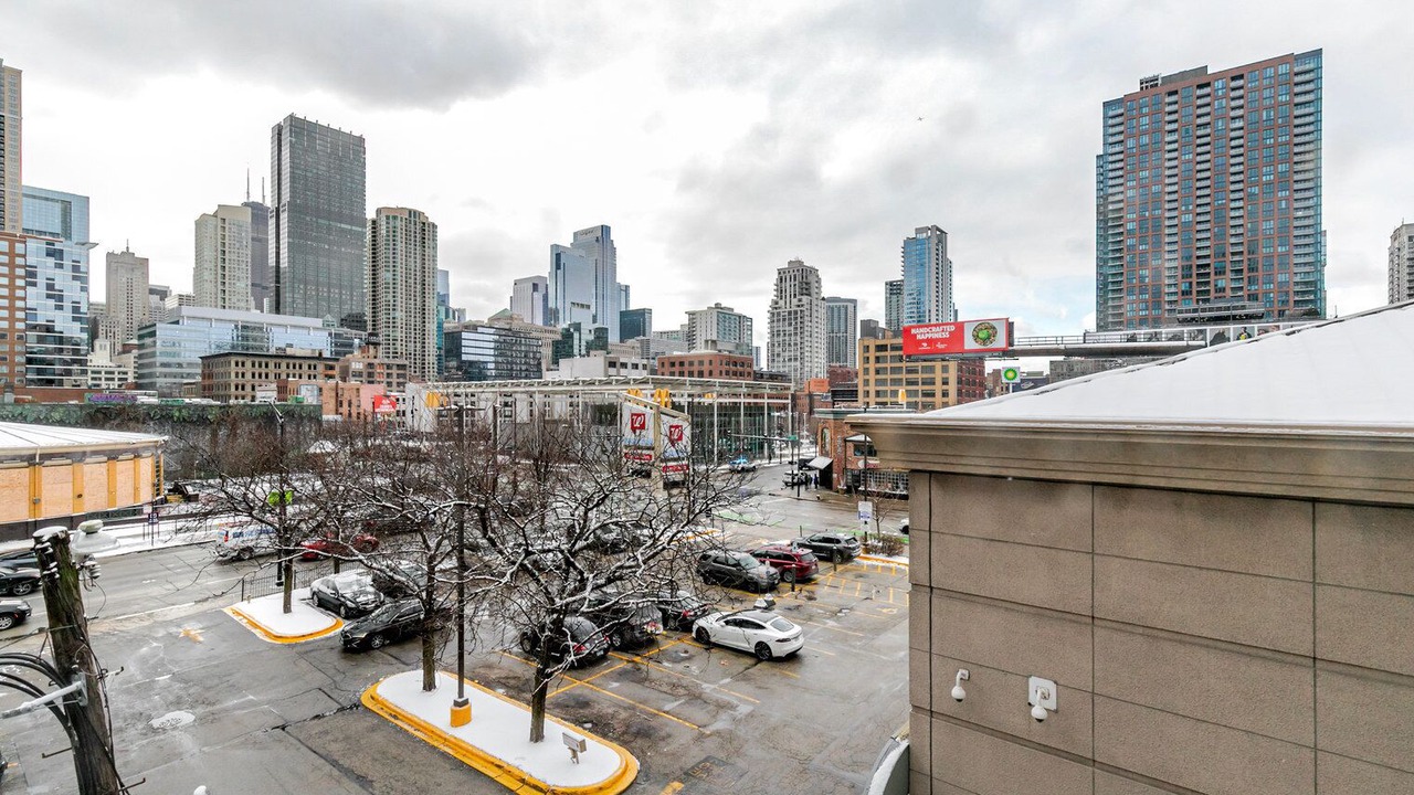Photo of Others in Near North Side