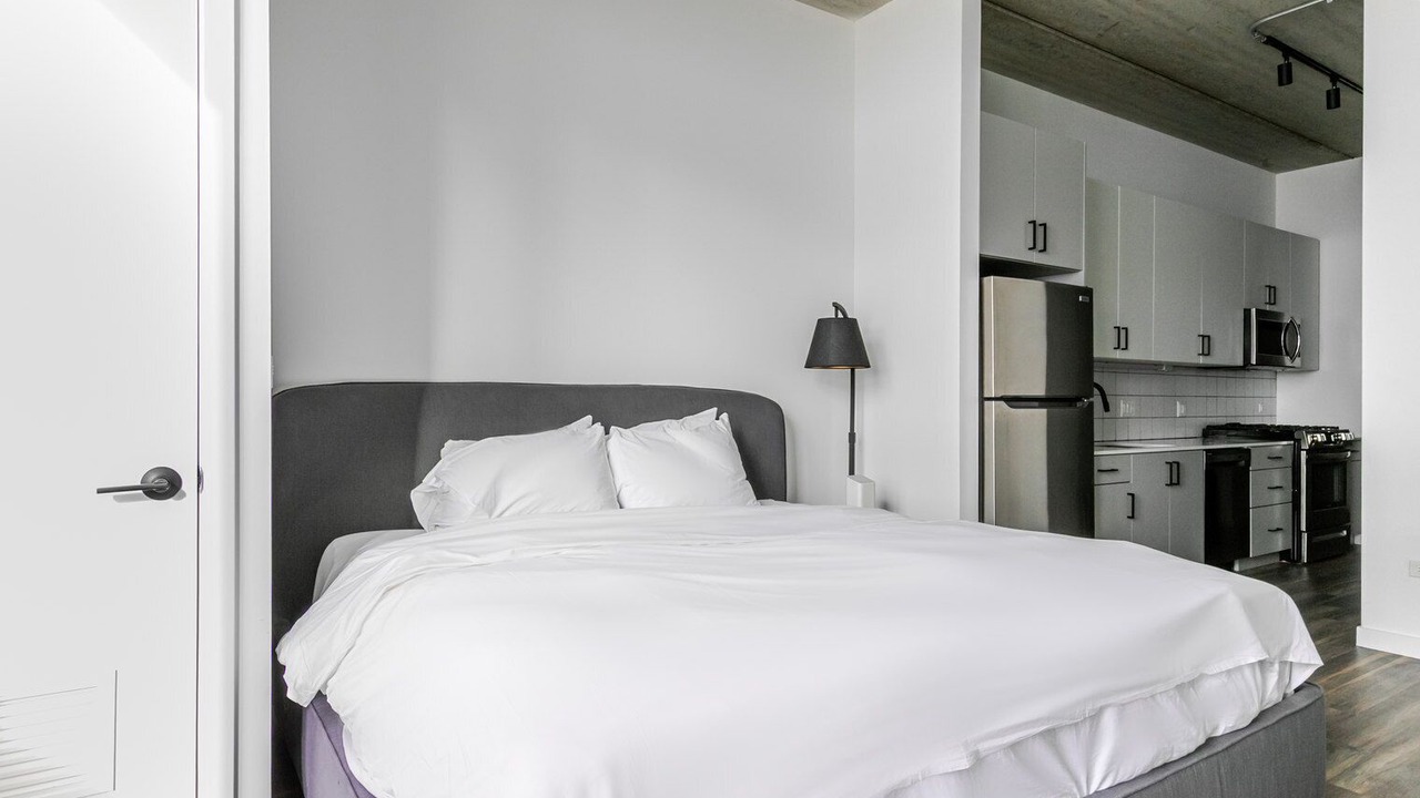 Photo of Bedroom in Near North Side