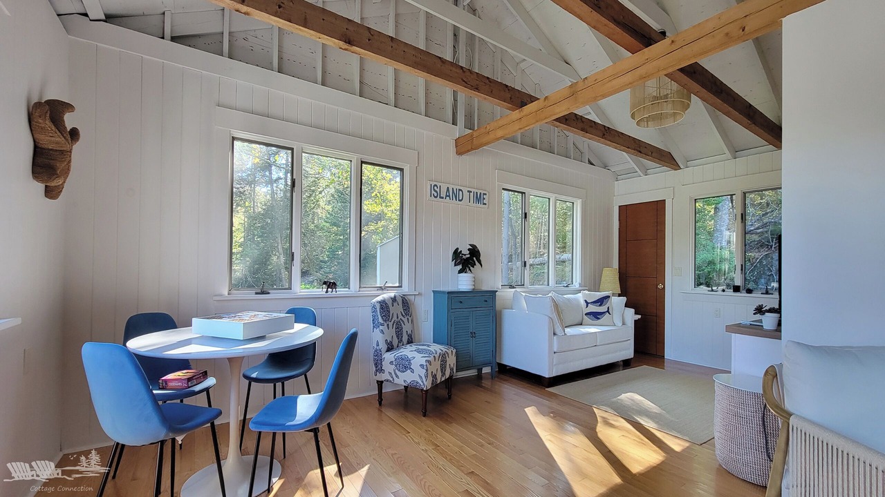 Photo of Livingroom in Isle of Springs