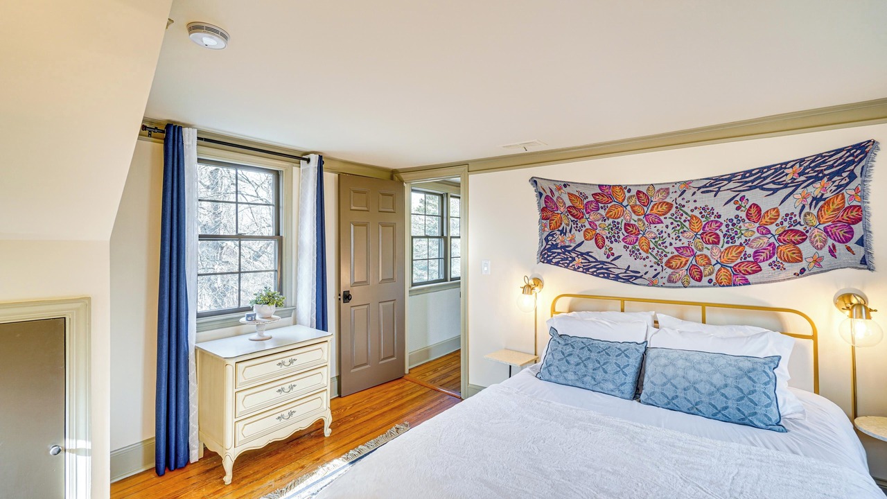 Photo of Bedroom in Aldie