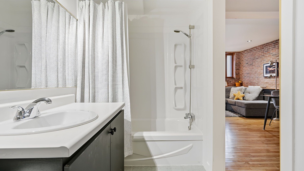 Photo of Bathroom in Montcalm