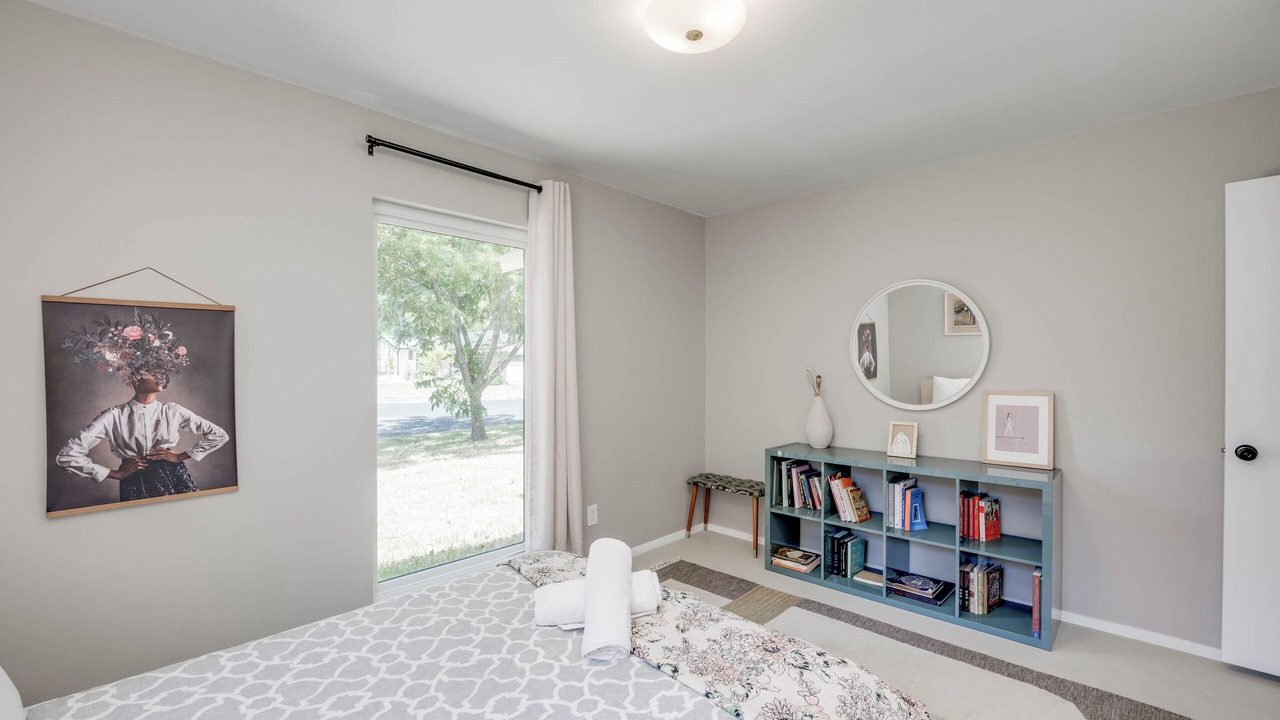 Photo of Bedroom in East Congress
