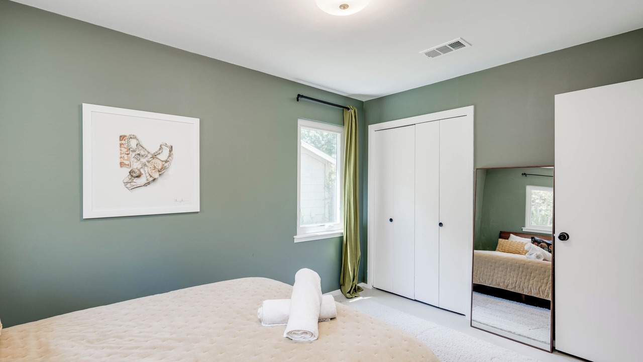 Photo of Bedroom in East Congress