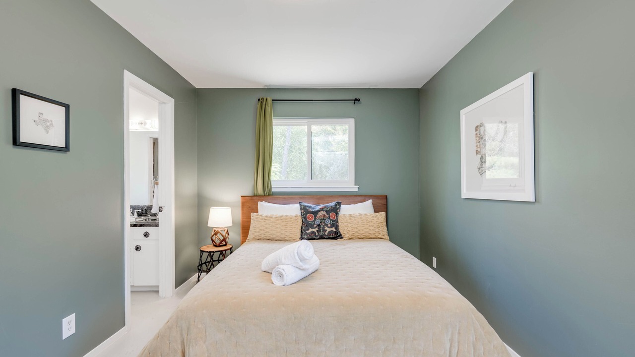 Photo of Bedroom in East Congress