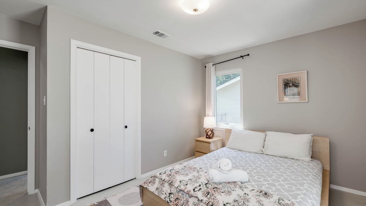 Photo of Bedroom in East Congress