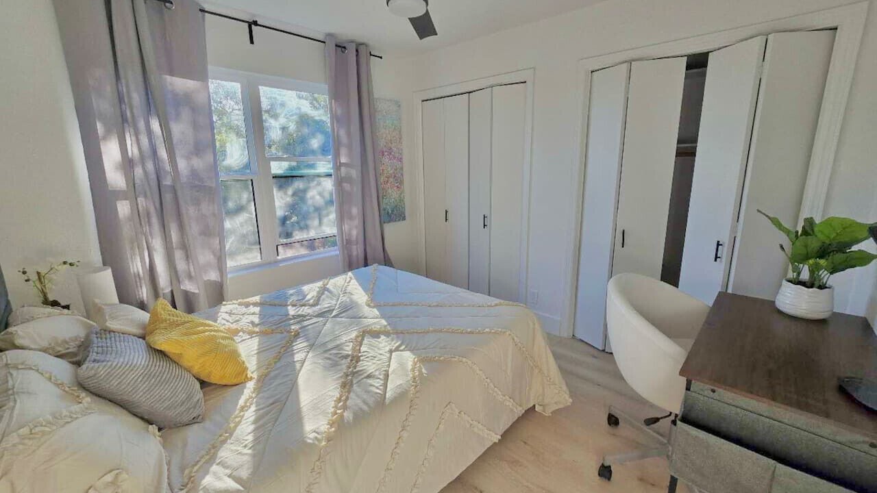 Photo of Bedroom in Northwest Balcones