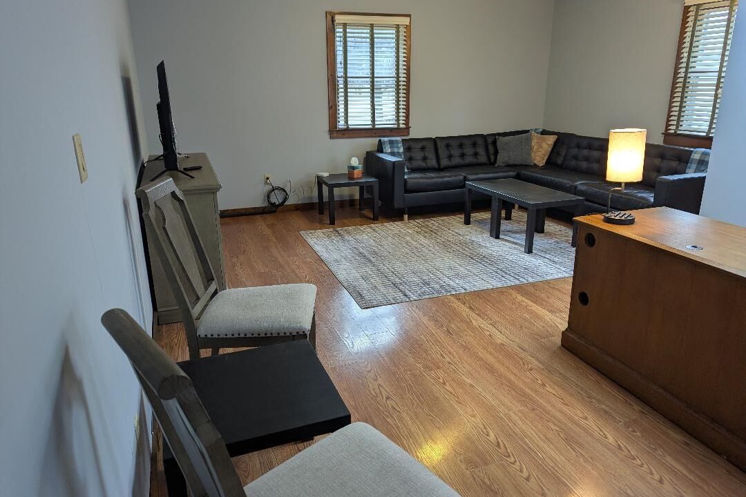 Photo of Livingroom in Lewis Center