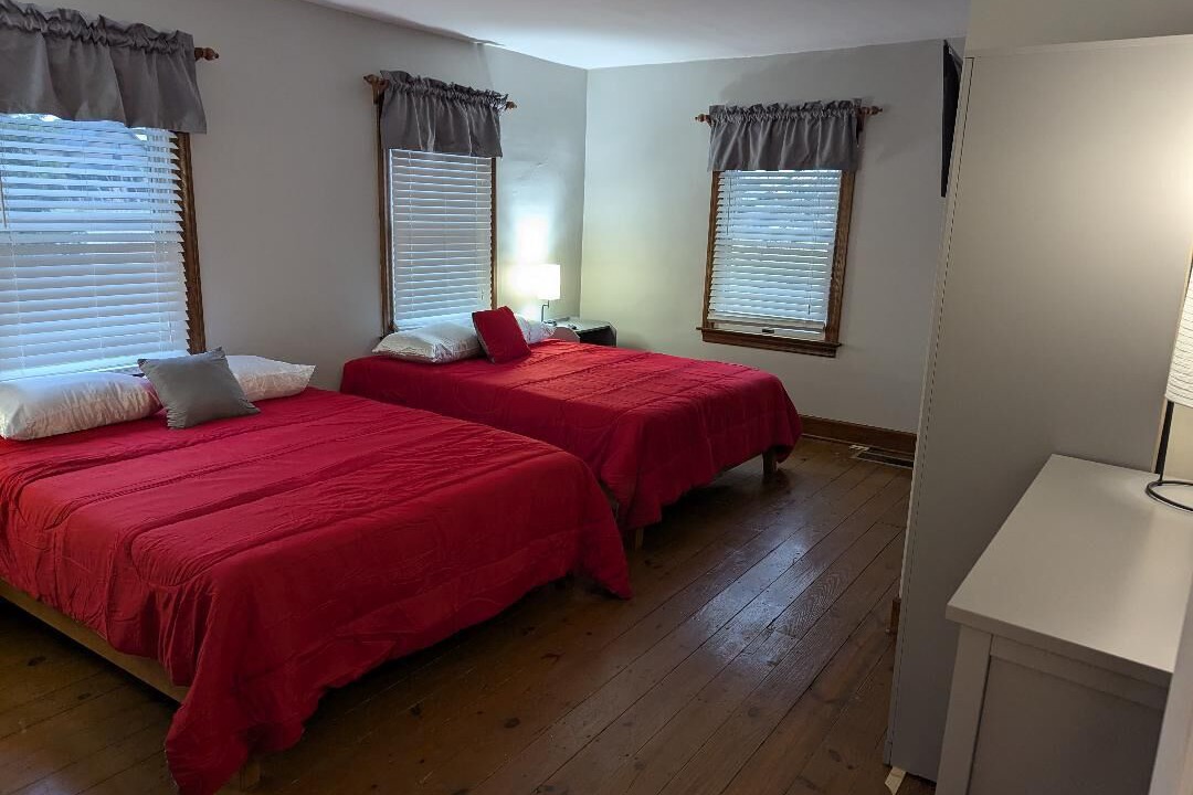 Photo of Bedroom in Lewis Center