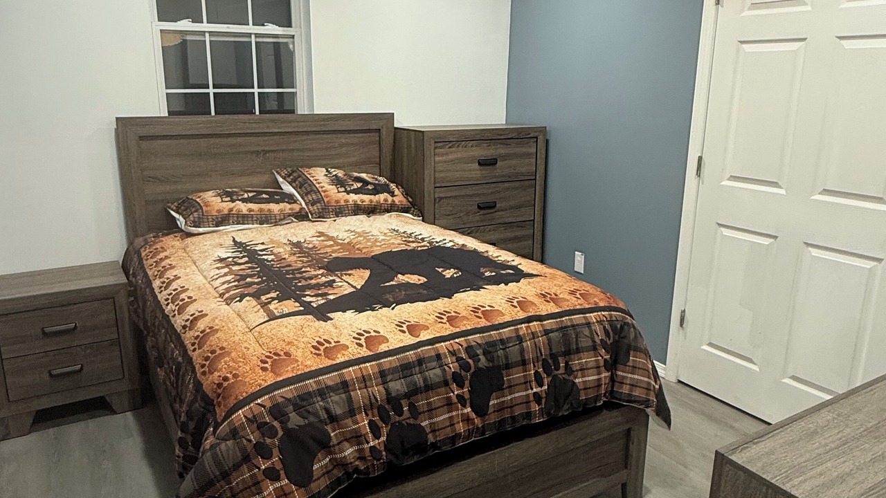Photo of Bedroom in Centerville