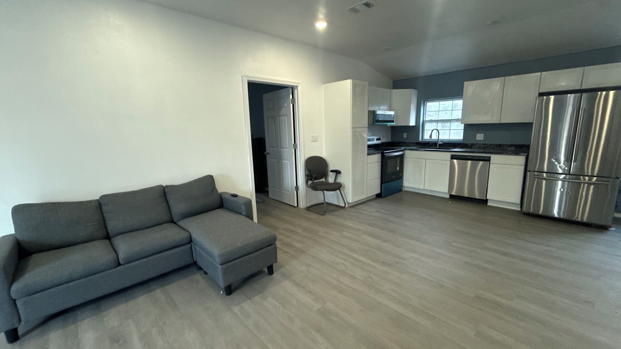 Photo of Livingroom in Centerville