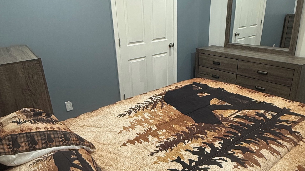 Photo of Bedroom in Centerville
