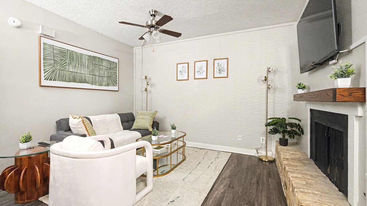 Photo of Livingroom in Hyde Park